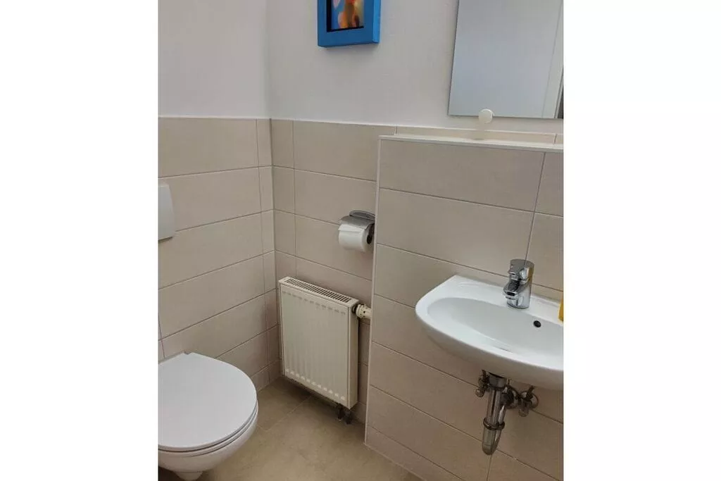 431735-Bathroom