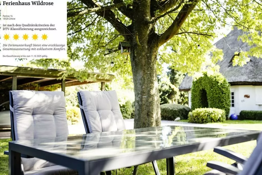 164421-Gardens summer