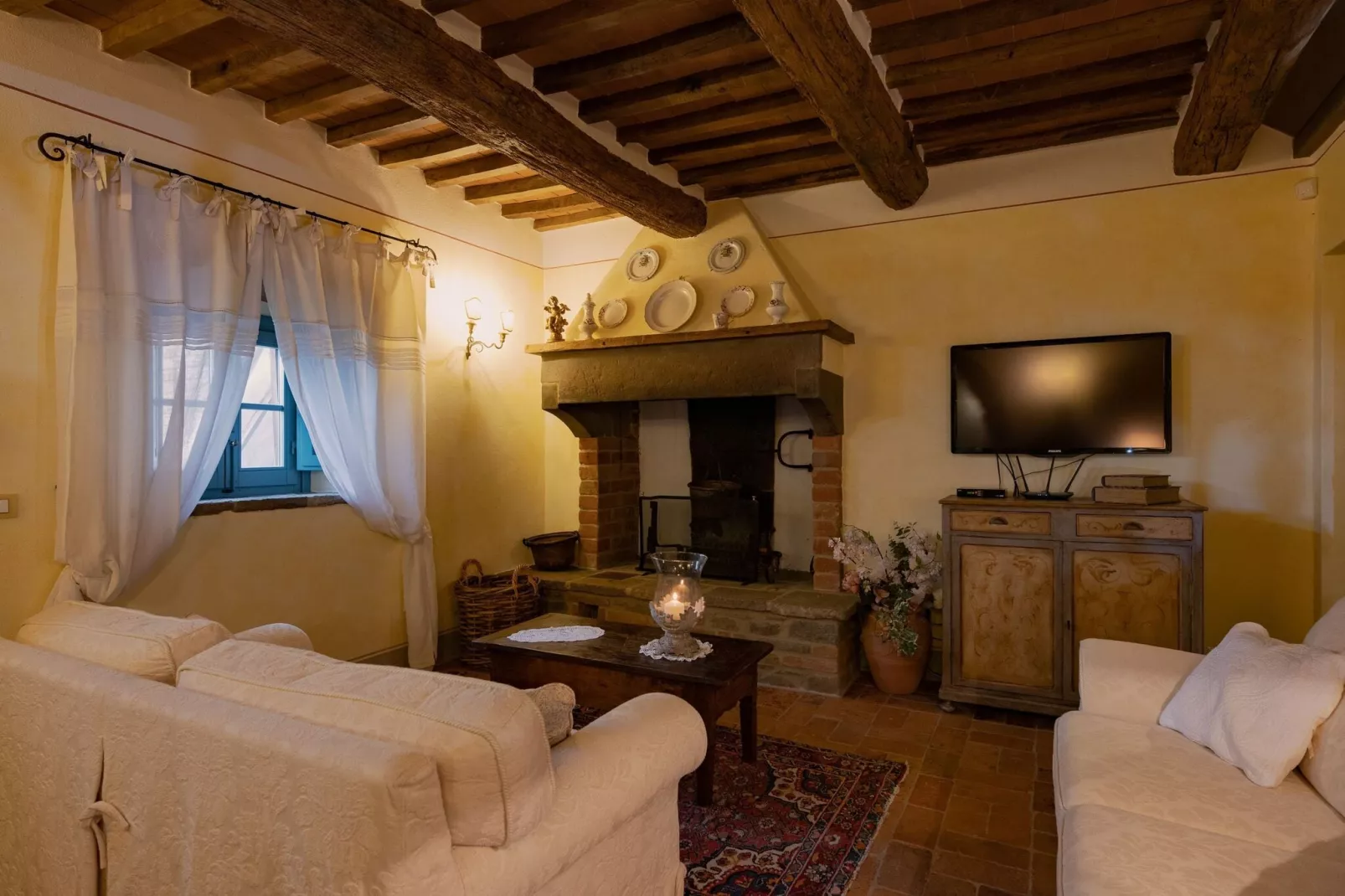 Casa Lamate-Living room
