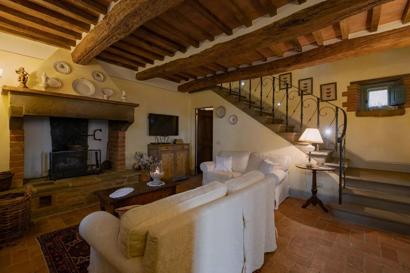 Casa Lamate-Living room