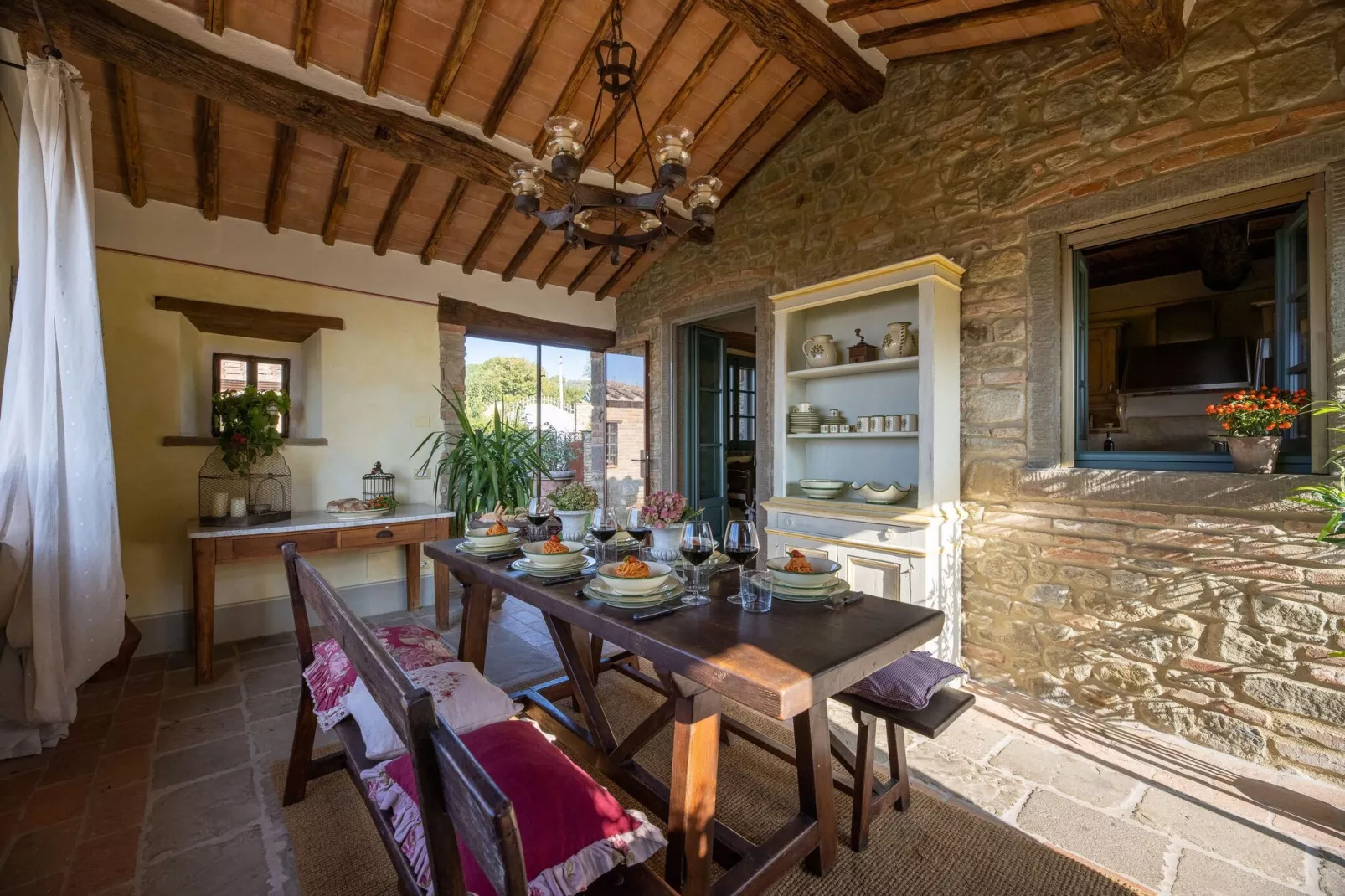 Casa Lamate-Dining room