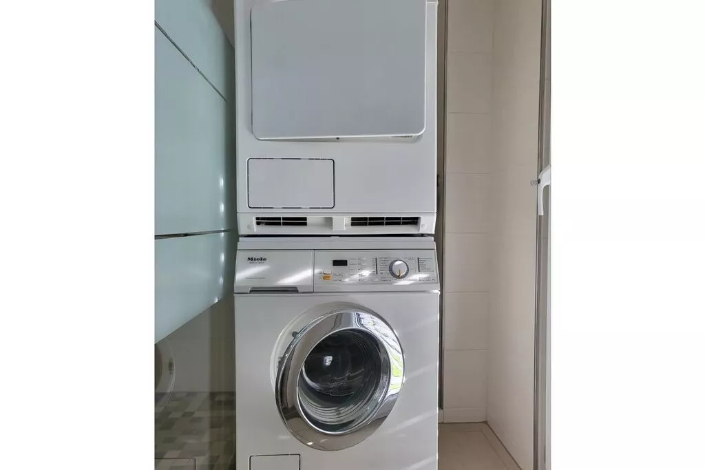 298939-Non étiqueté