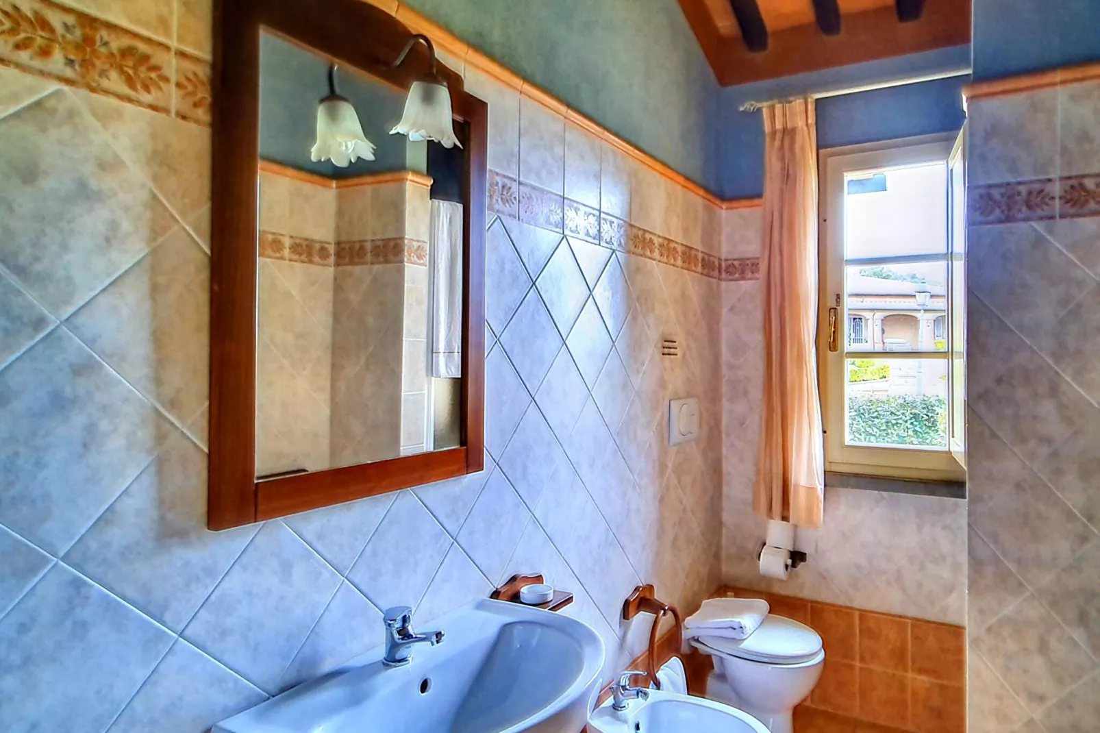 Bilocale-Bathroom