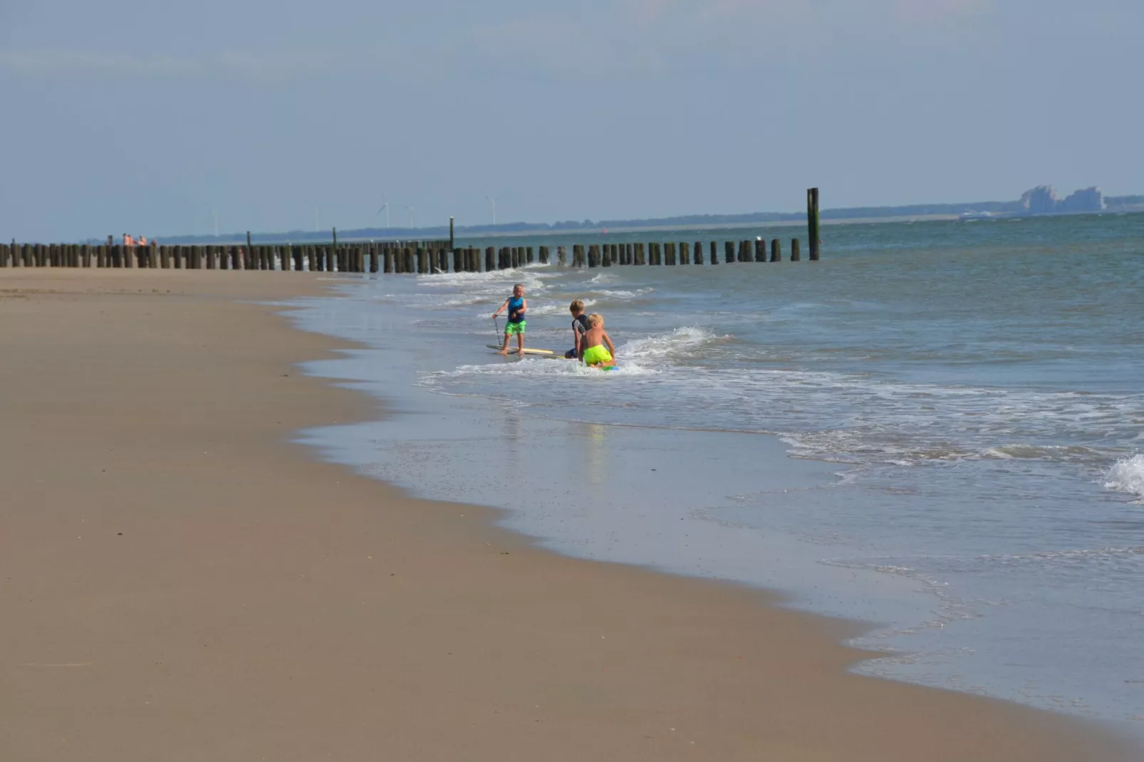 Strand Dishoek 345/346-Areas summer 1km