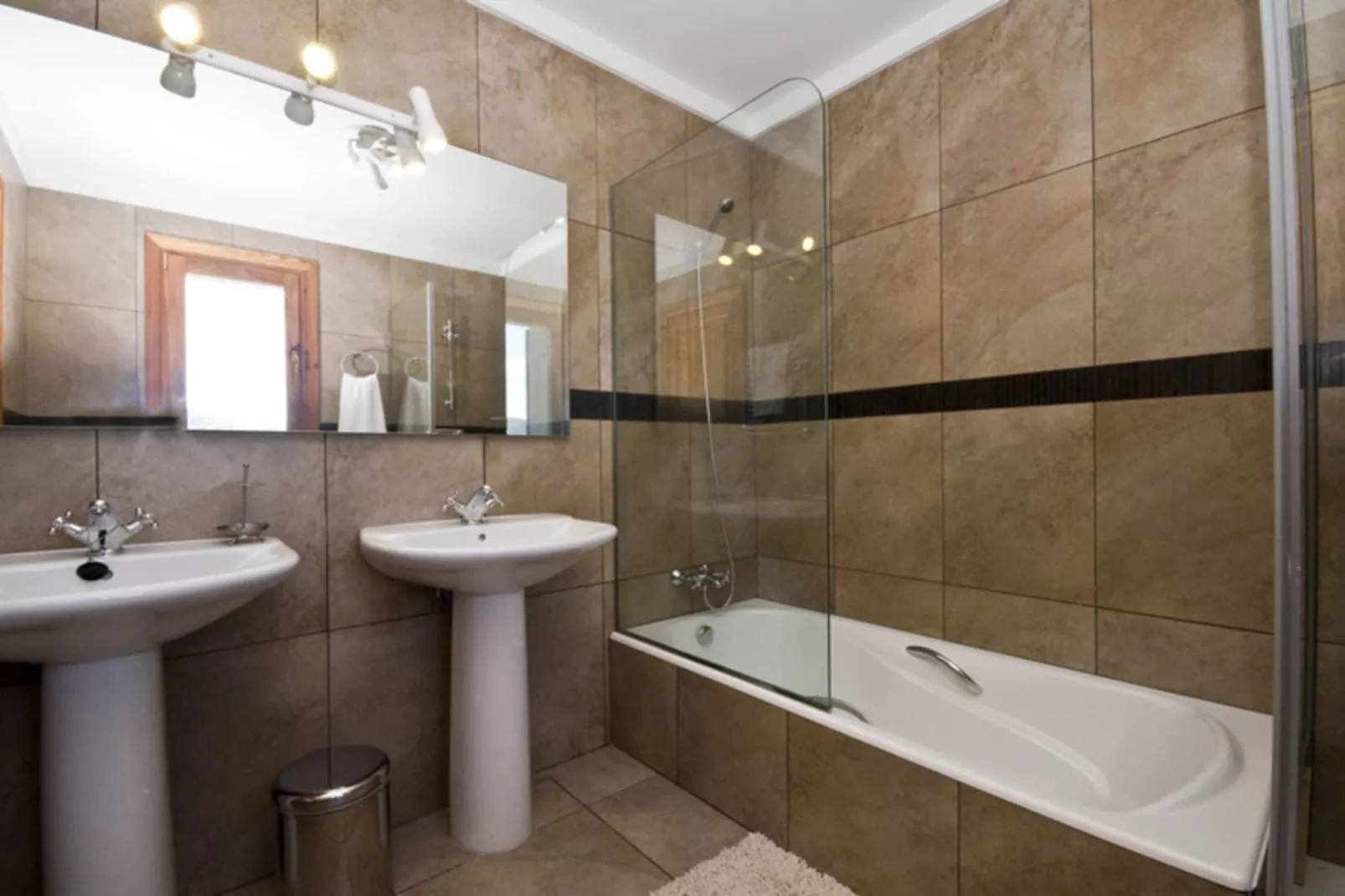 Pla de Ses Rotes-Badezimmer