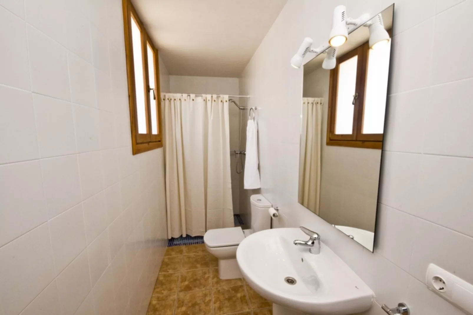 Pla de Ses Rotes-Badezimmer