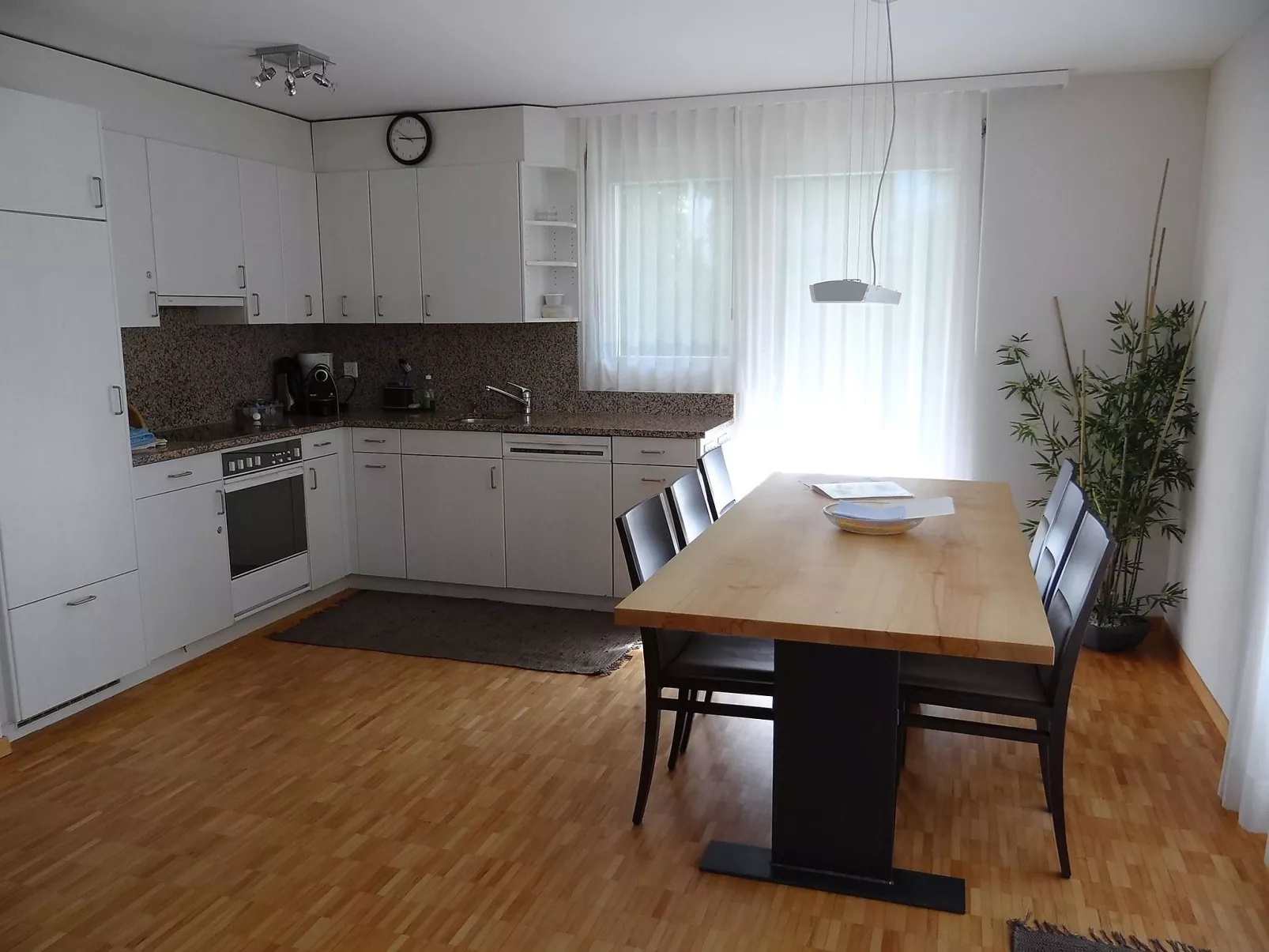 Rainstrasse 55-Inside