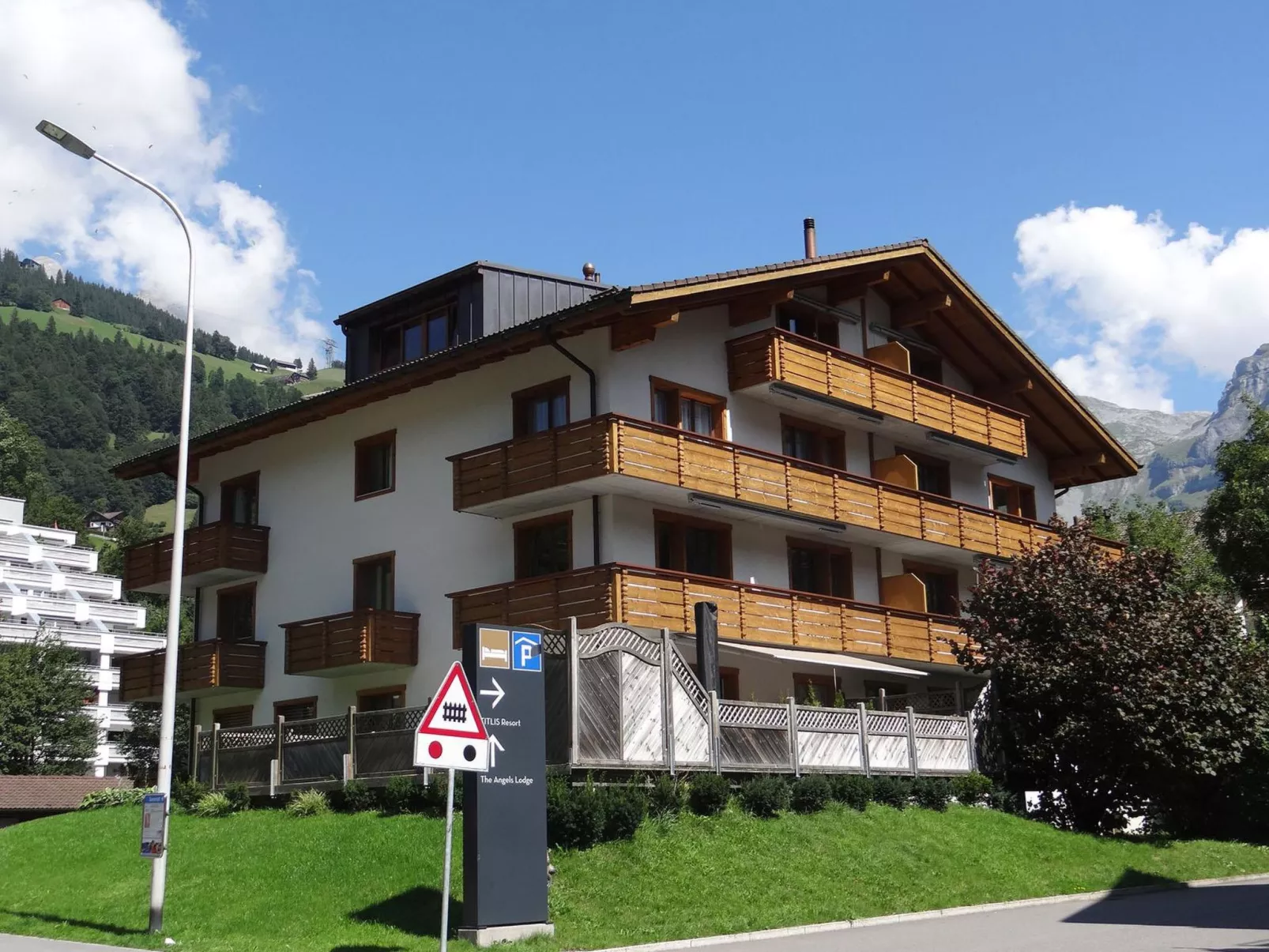 Alpenstrasse 1-Inside