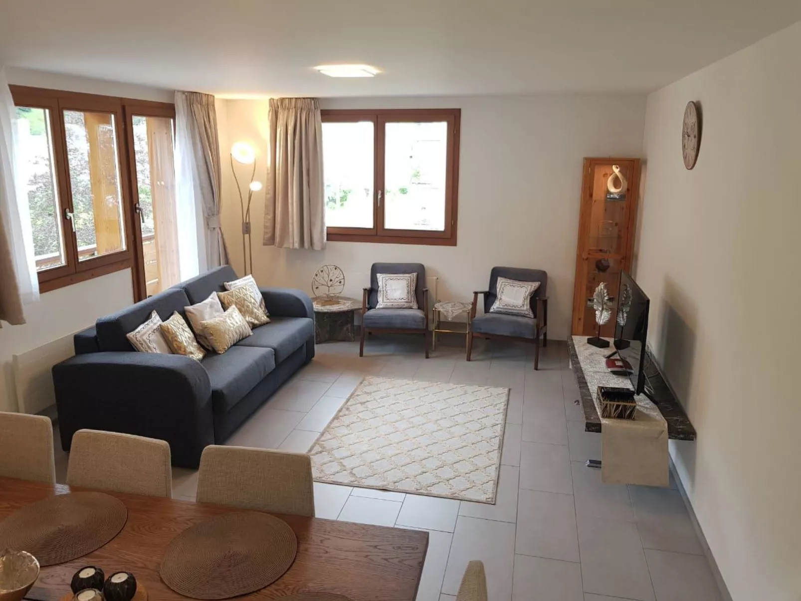 Alpenstrasse 1-Inside