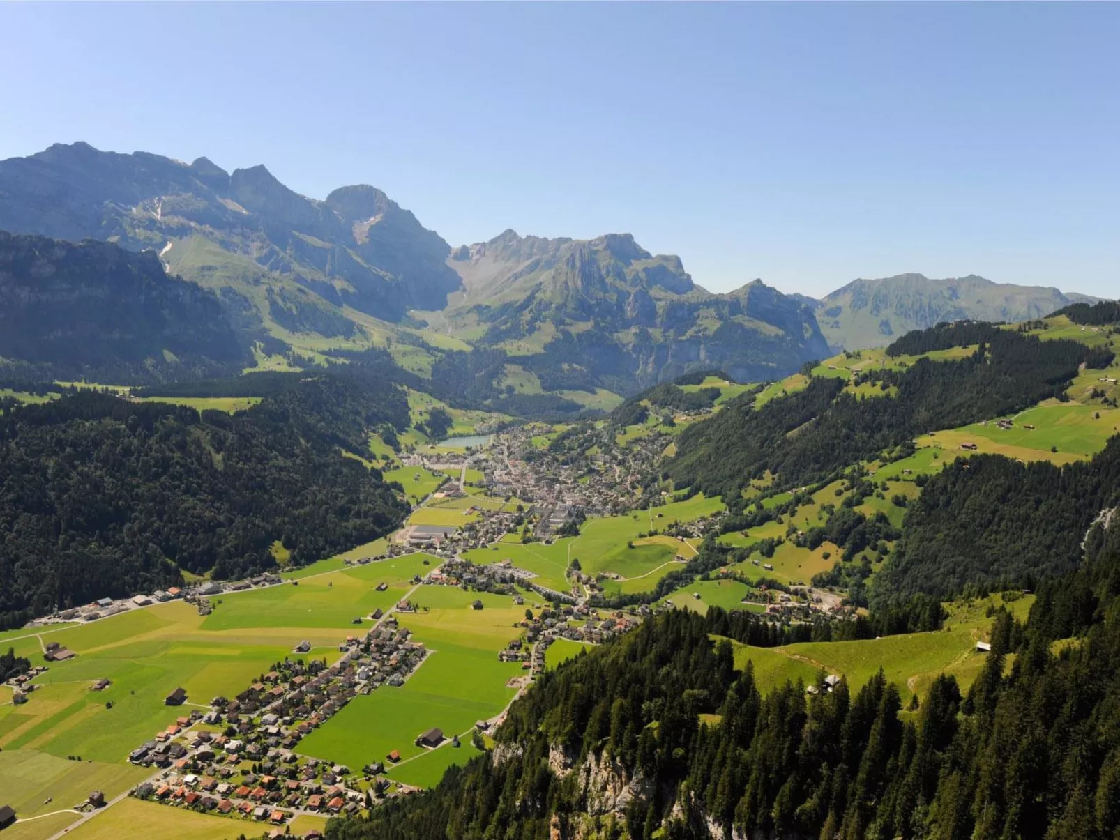 Alpenstrasse 1-Inside