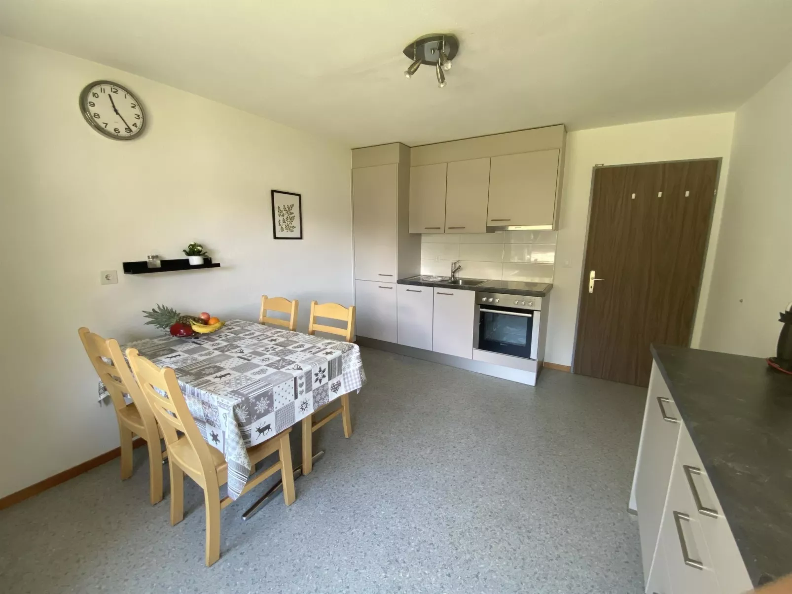 Apartments Carmena-Inside