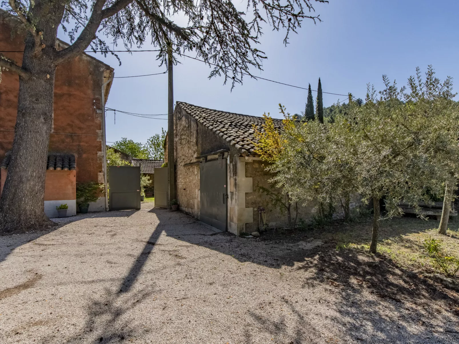 Bastide du 19ième-Outside