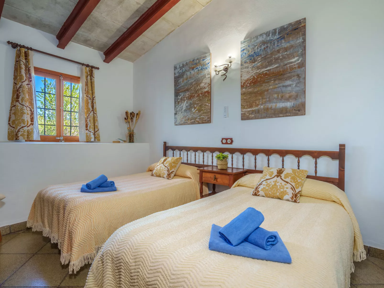 Sant Joan-Inside