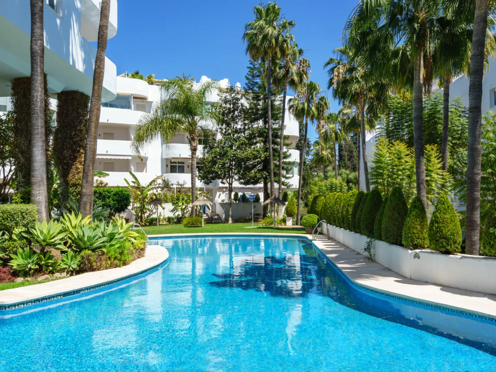 Marbella Real-Outside
