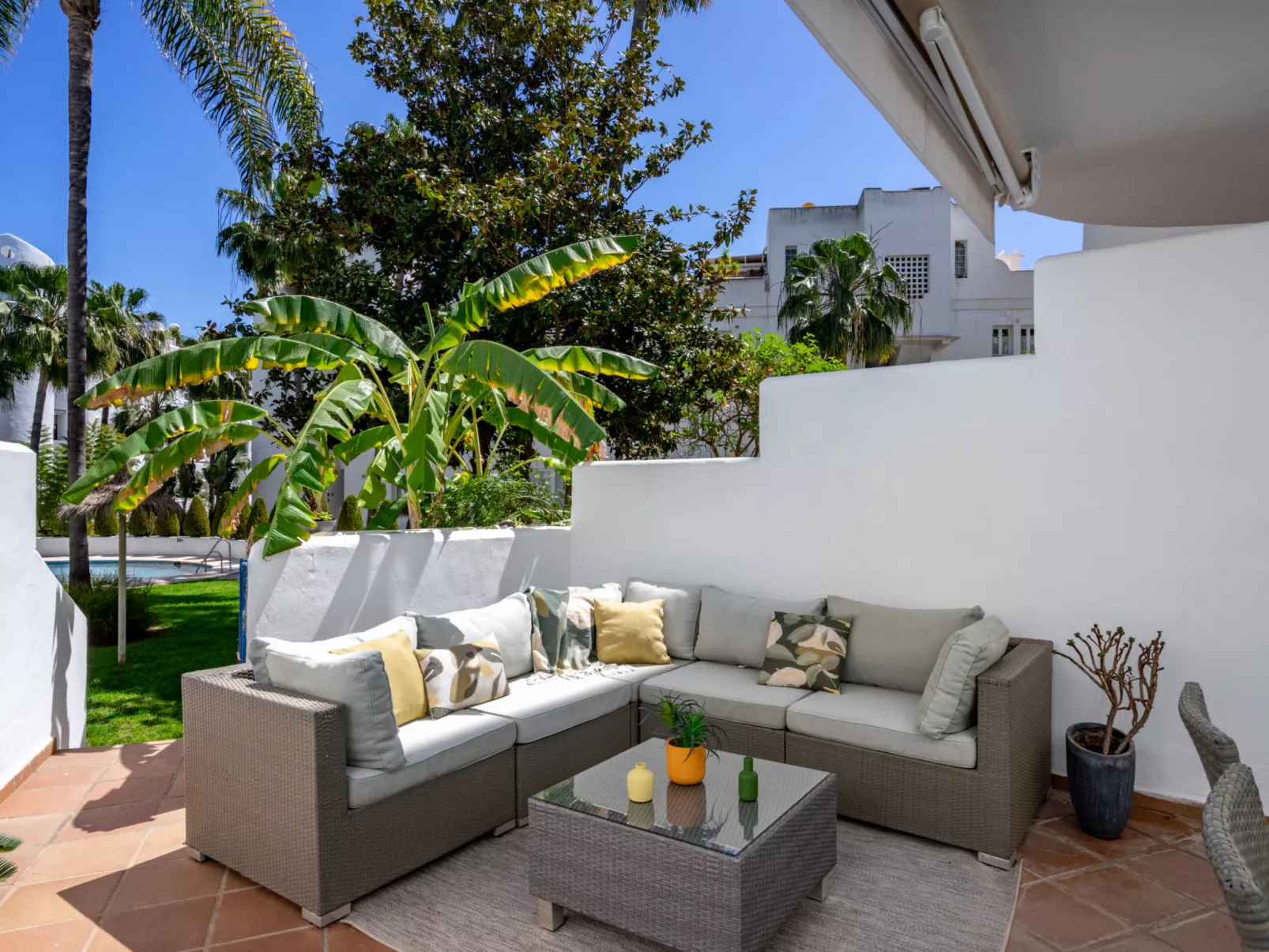 Marbella Real-Outside
