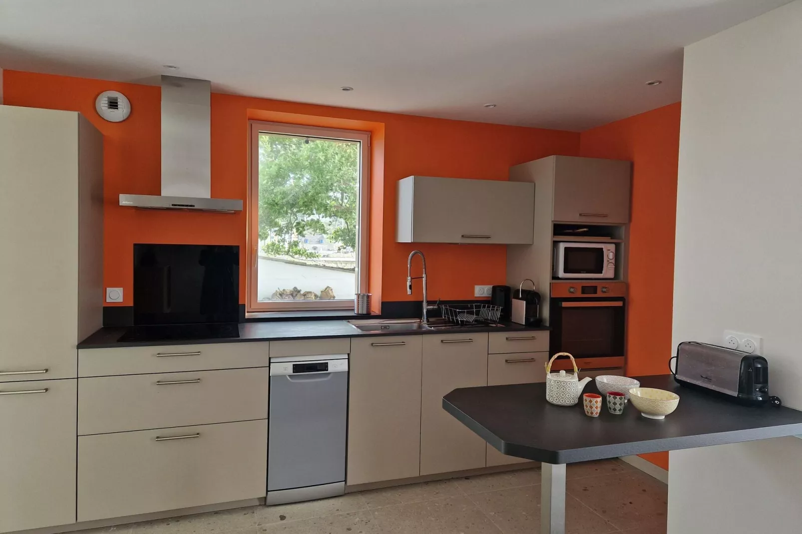 Holiday home in Plougasnou Baie de Morlaix-Kitchen