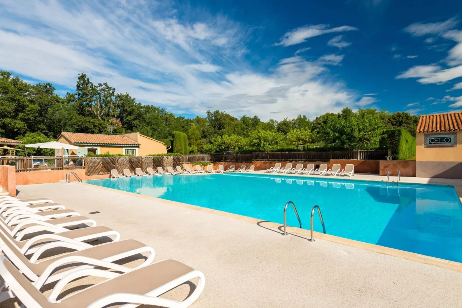 Les Mazets de Gaujac 3-Park facilities
