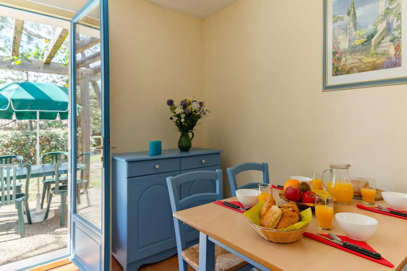 Les Mazets de Gaujac 3-Living room