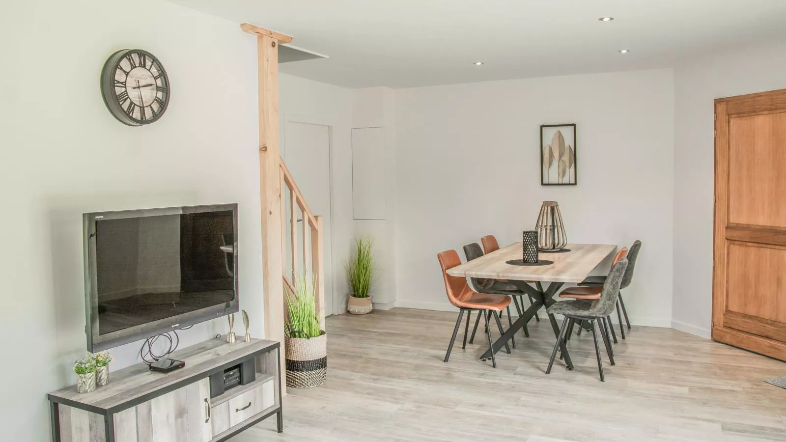 Lac Bleu 39-Dining room