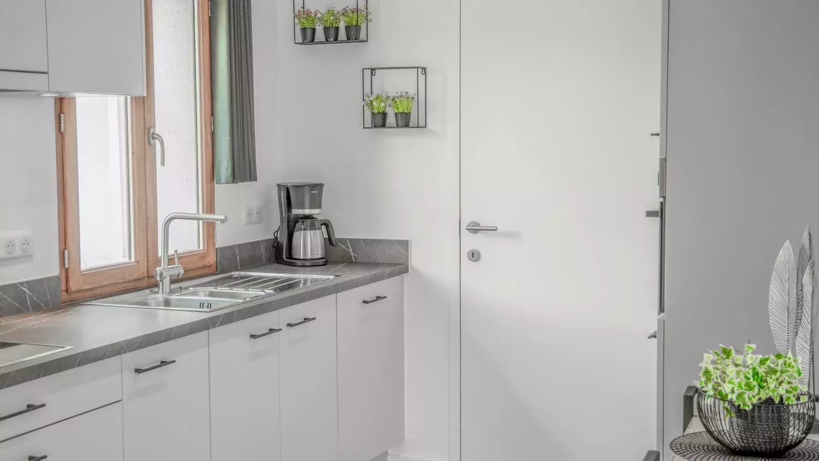 Lac Bleu 39-Kitchen