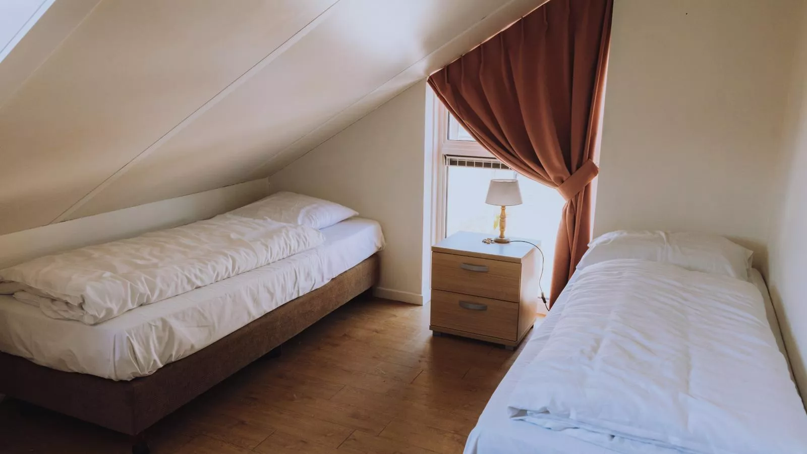 Busch en Dam-Bedroom