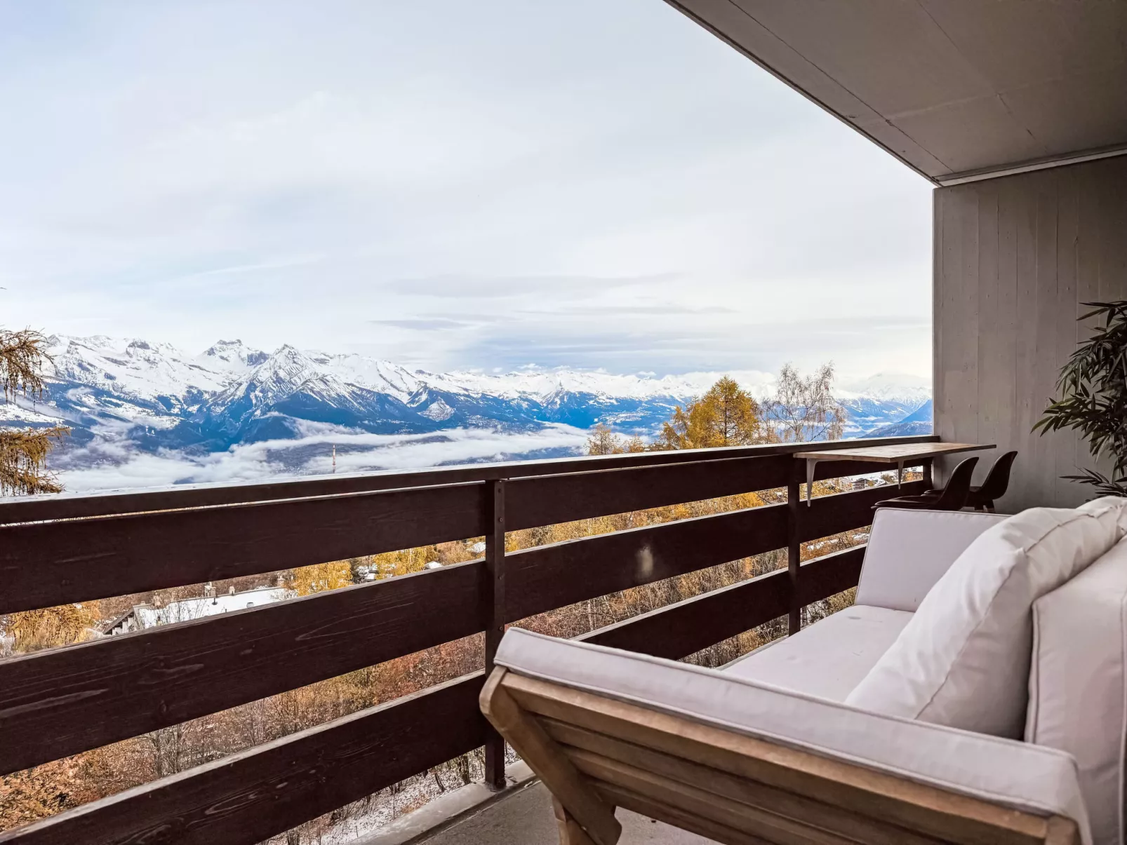 Swiss alps Cocoon Cascade 5-Inside