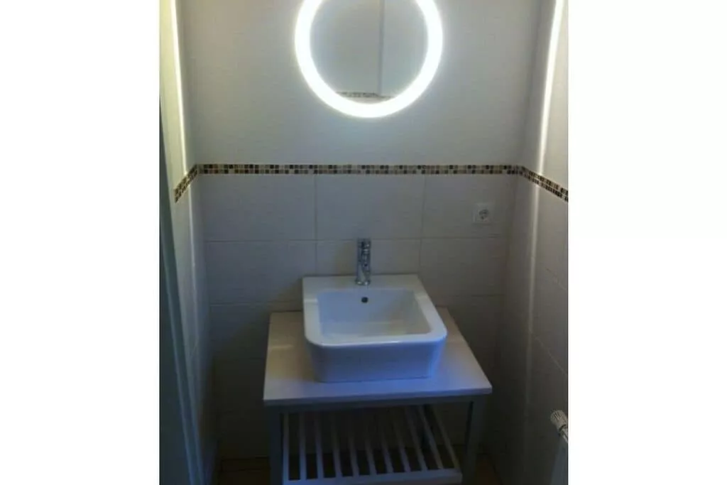 169611-Bathroom