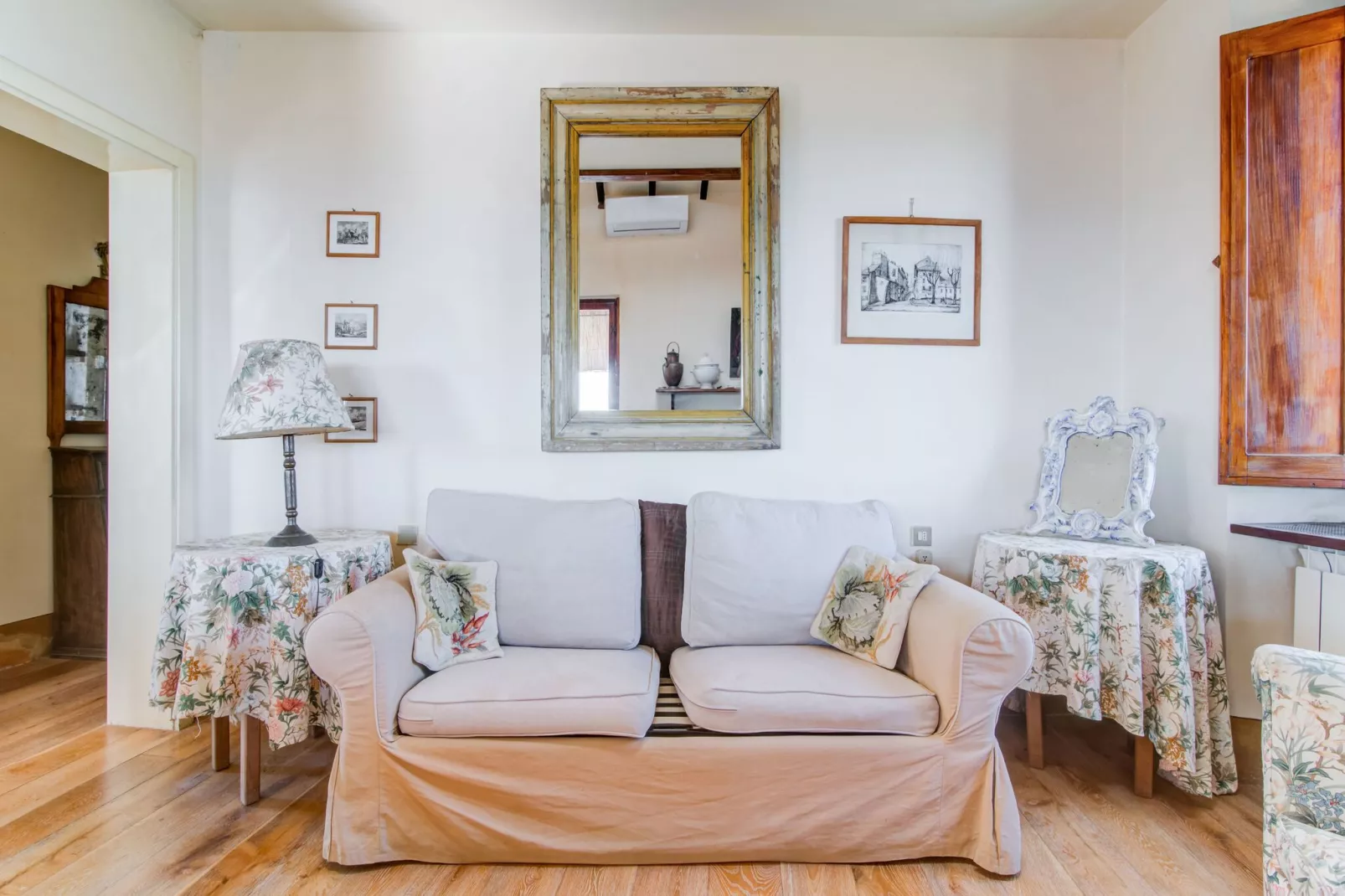 Villa Nigra-Salon