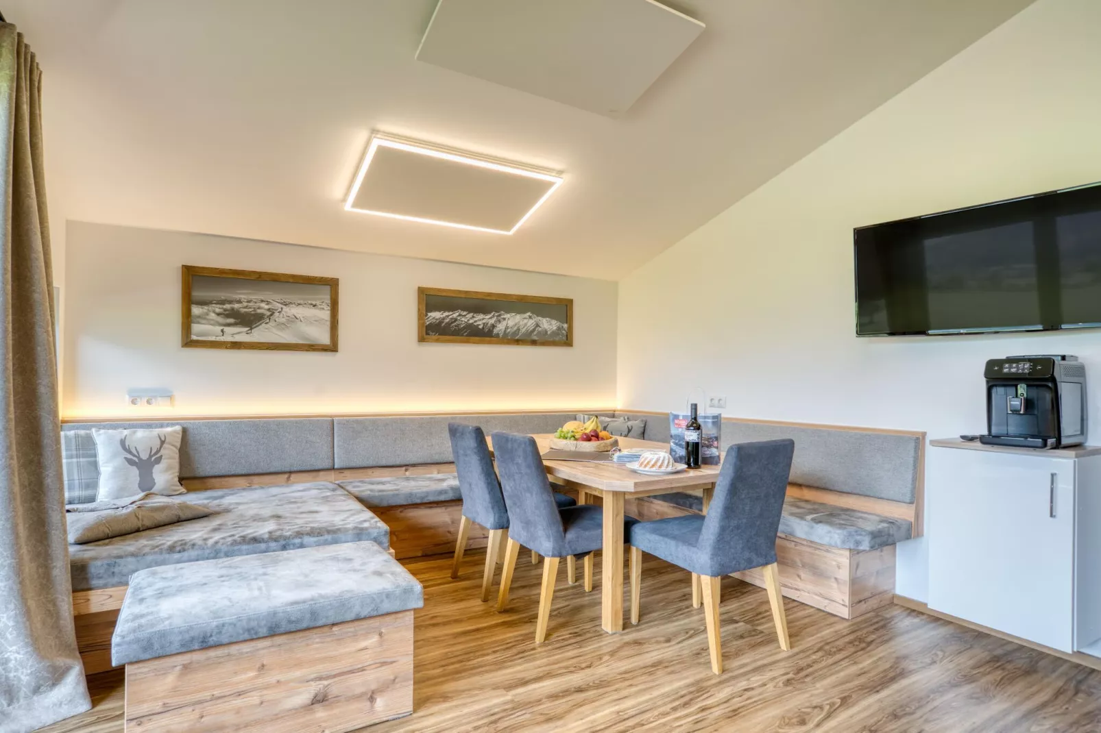 Haus Ferien - kleine Belegung-Dining room