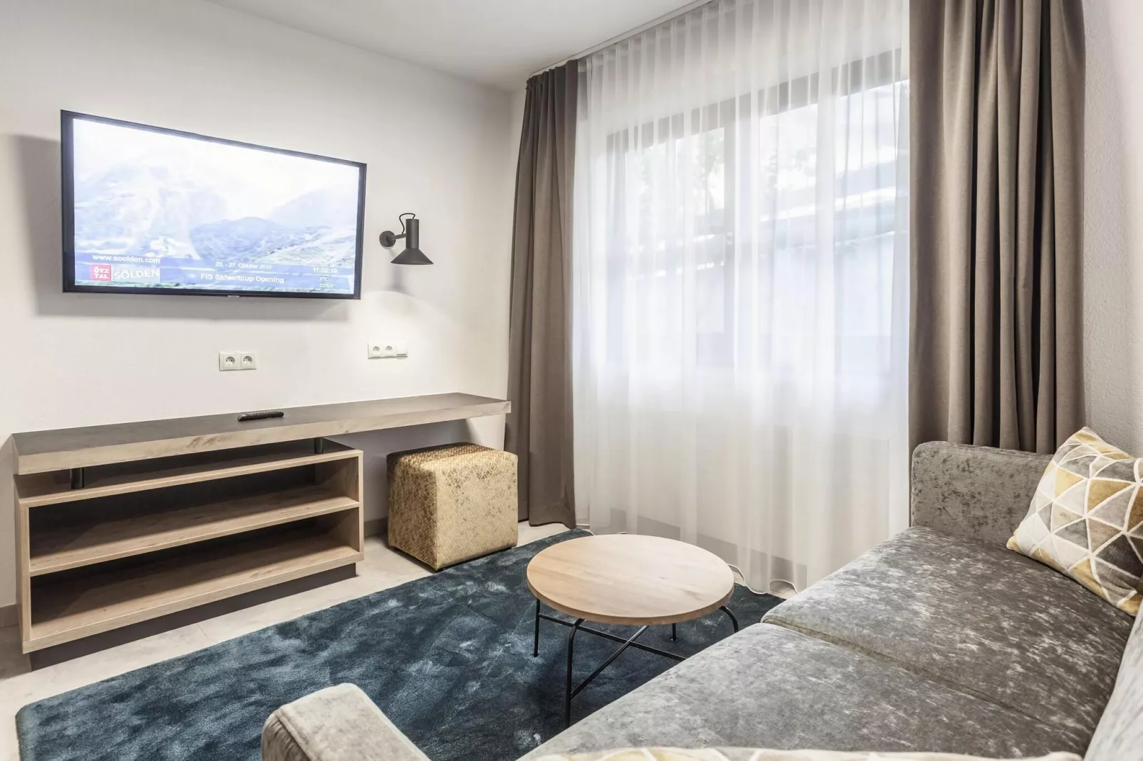 Landhaus Falkner Sölden-Living room