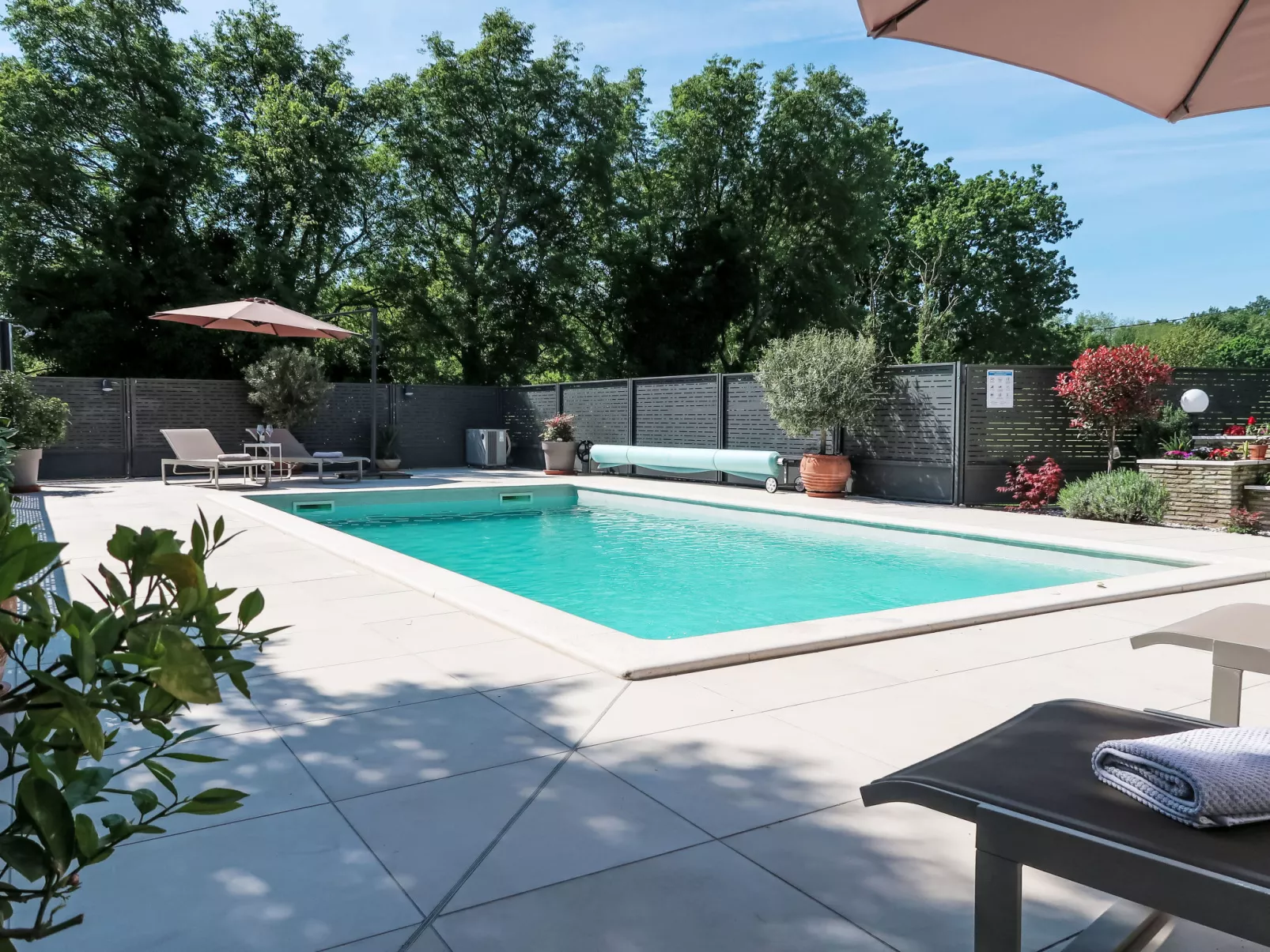 Villa Lora-Outside