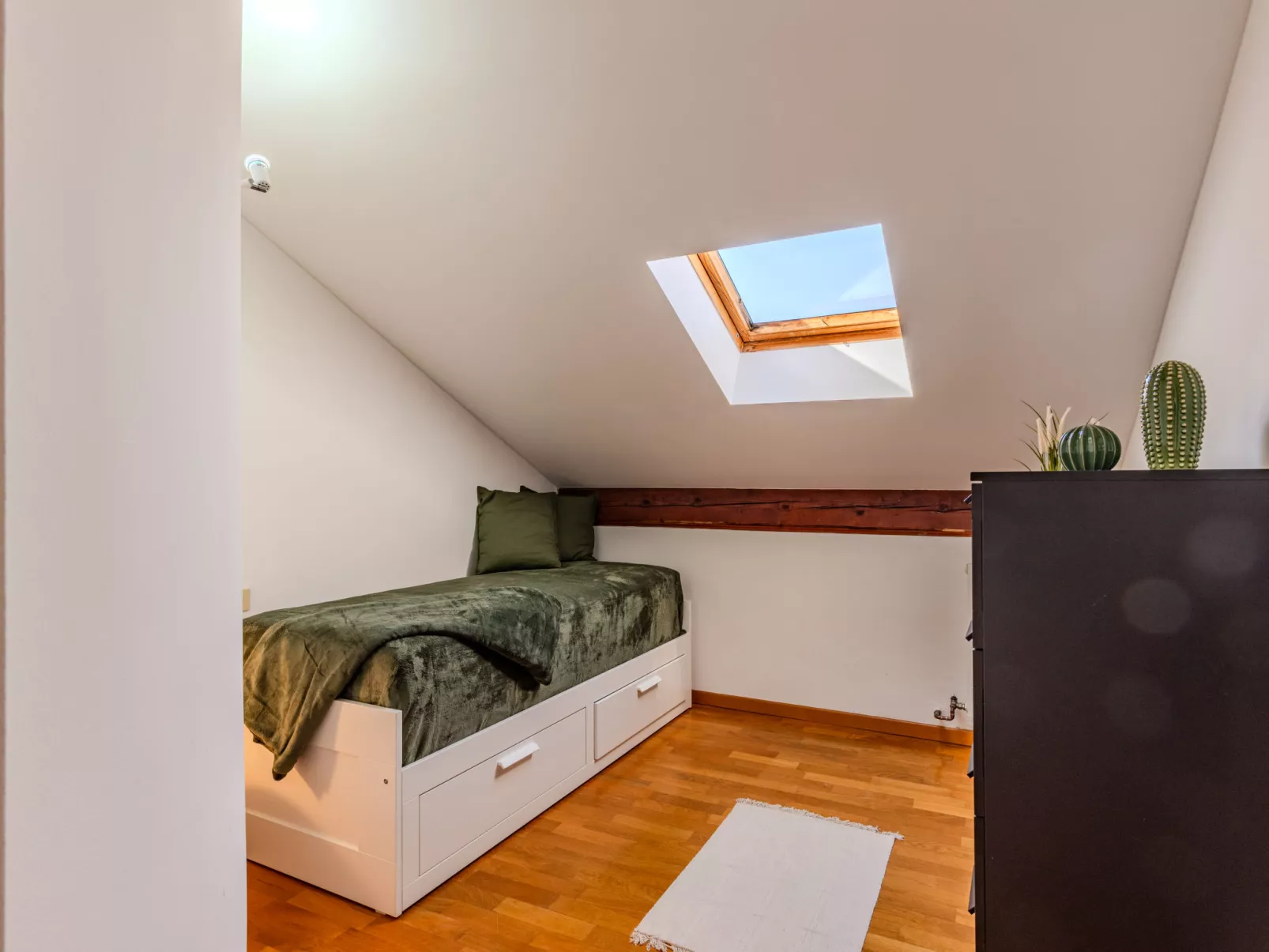 Bellano Lakeview Apartment-Dedans