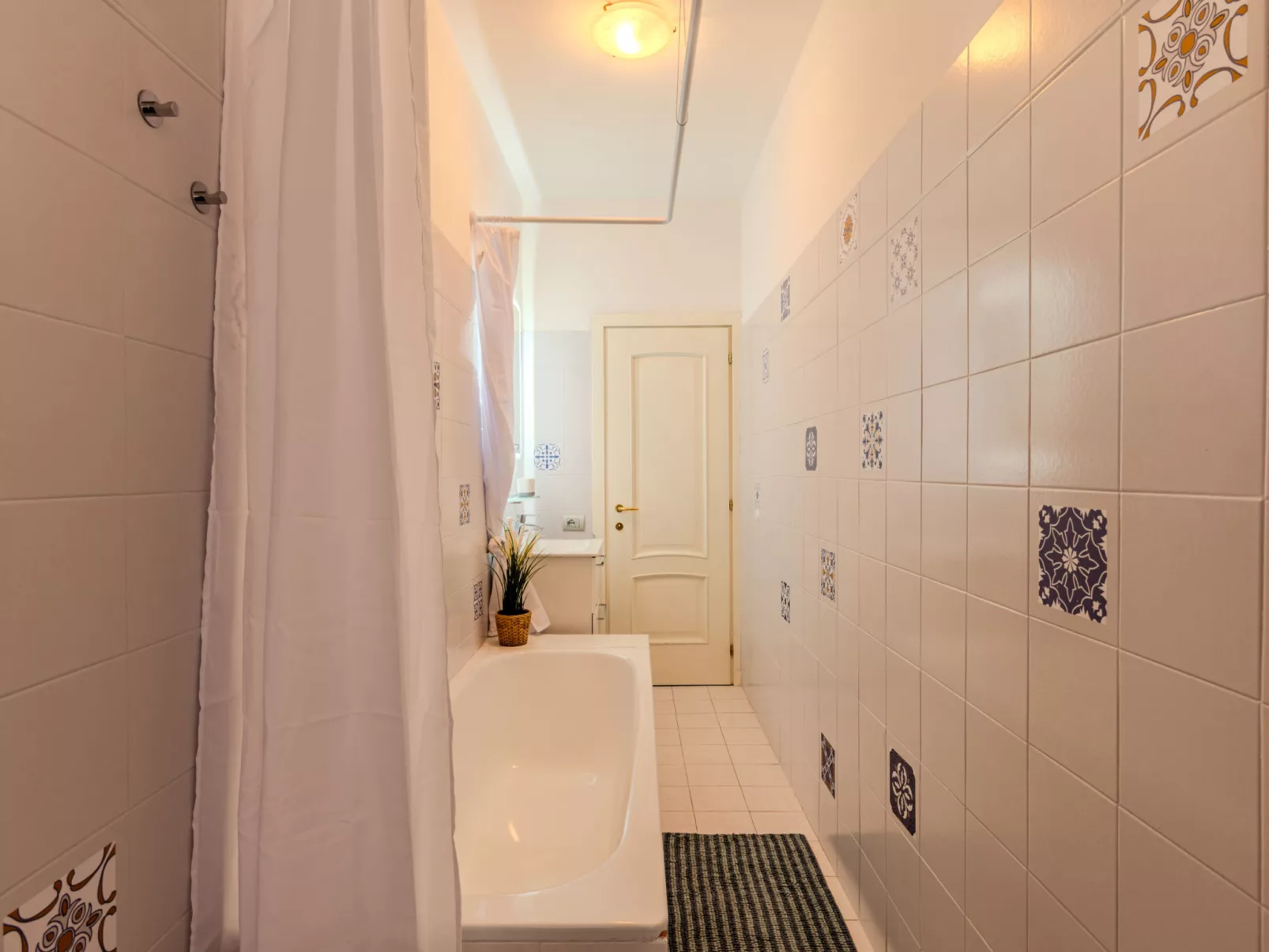 Bellano Lakeview Apartment-Dedans