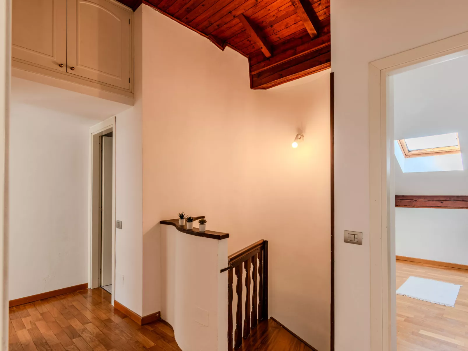Bellano Lakeview Apartment-Dedans