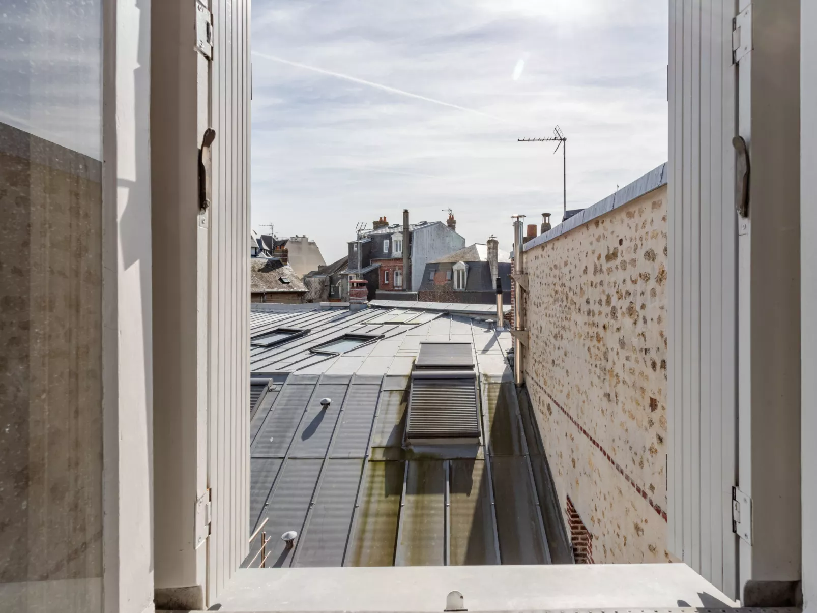 Gambetta-Outside