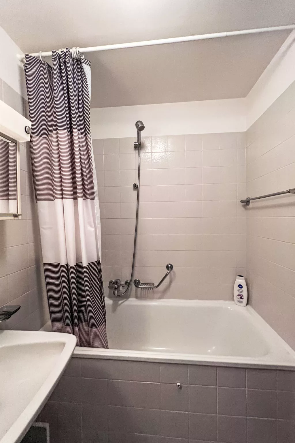 Sunny mountain apartment Aiglon A0-Inside