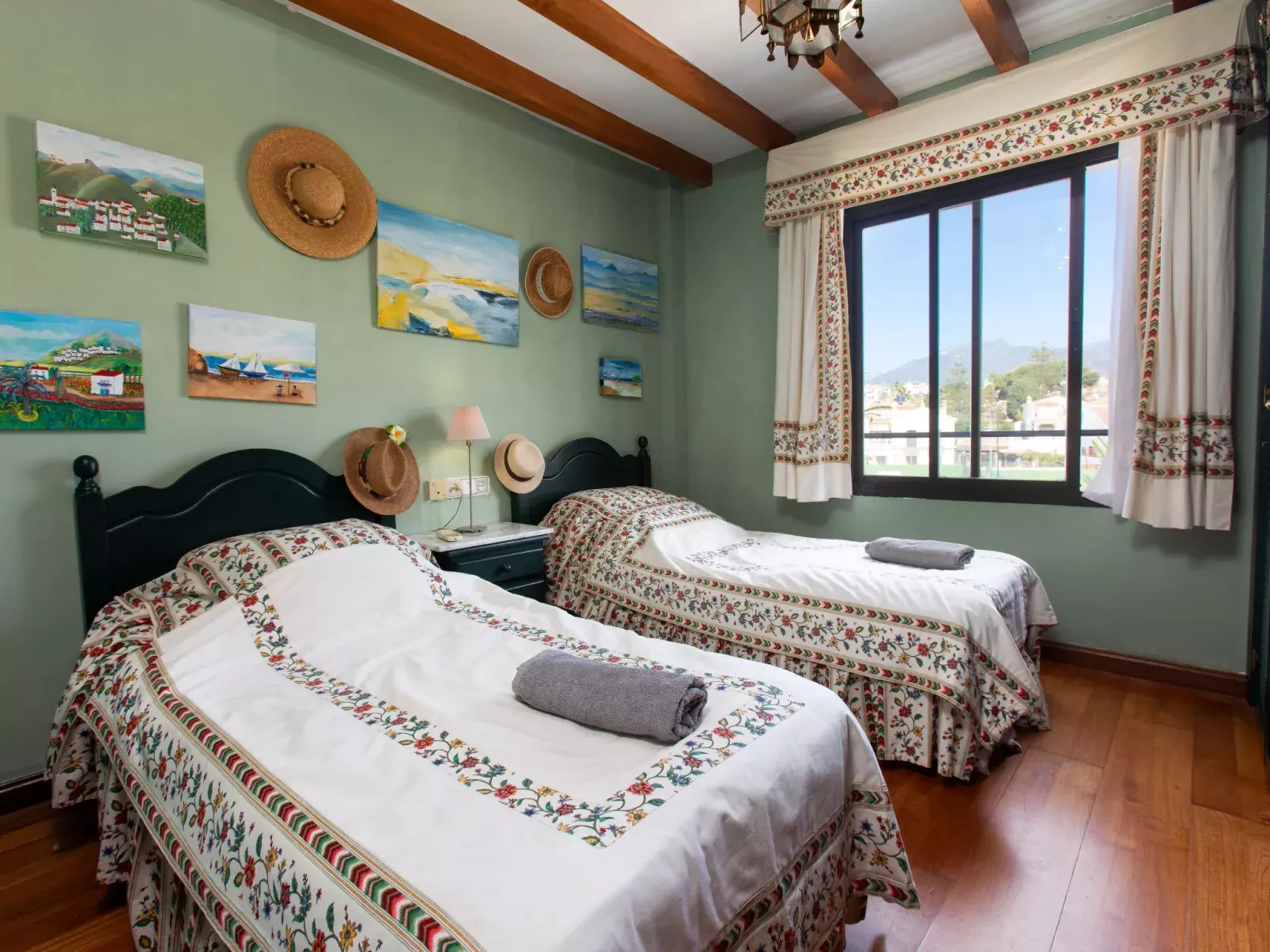 Parador Hotel Area-Inside