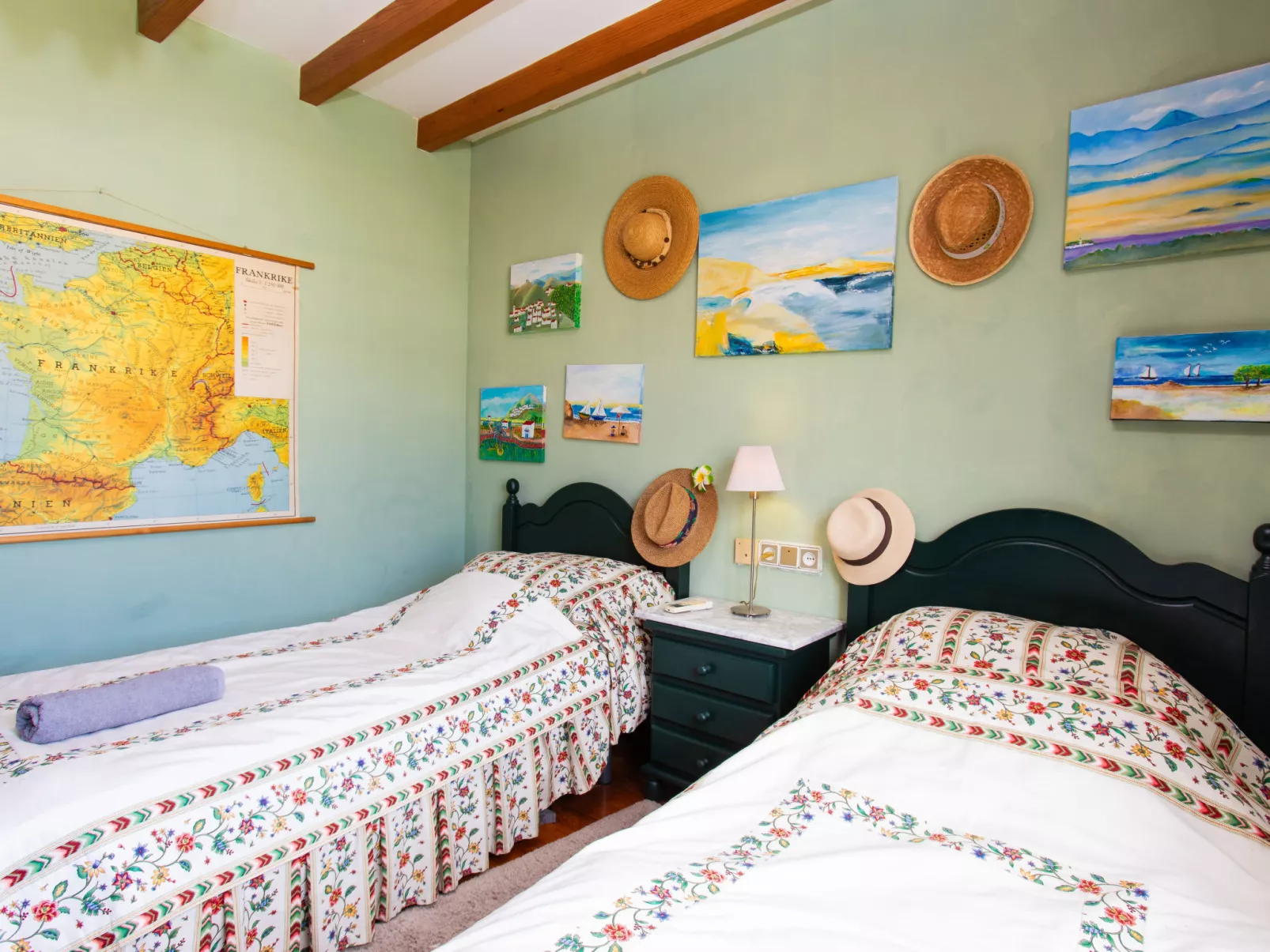 Parador Hotel Area-Inside