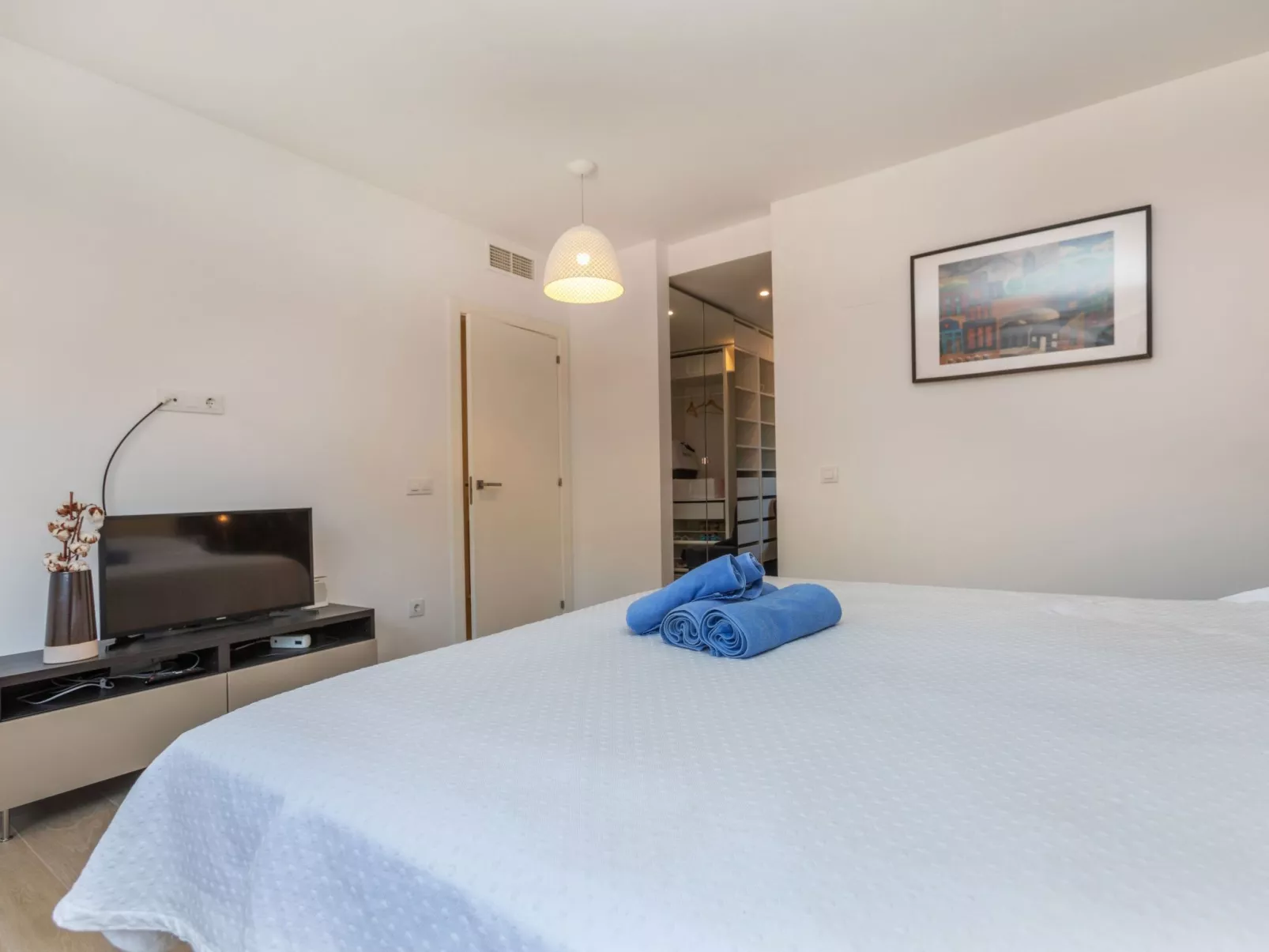 Sa Riera White on the Beach-Inside