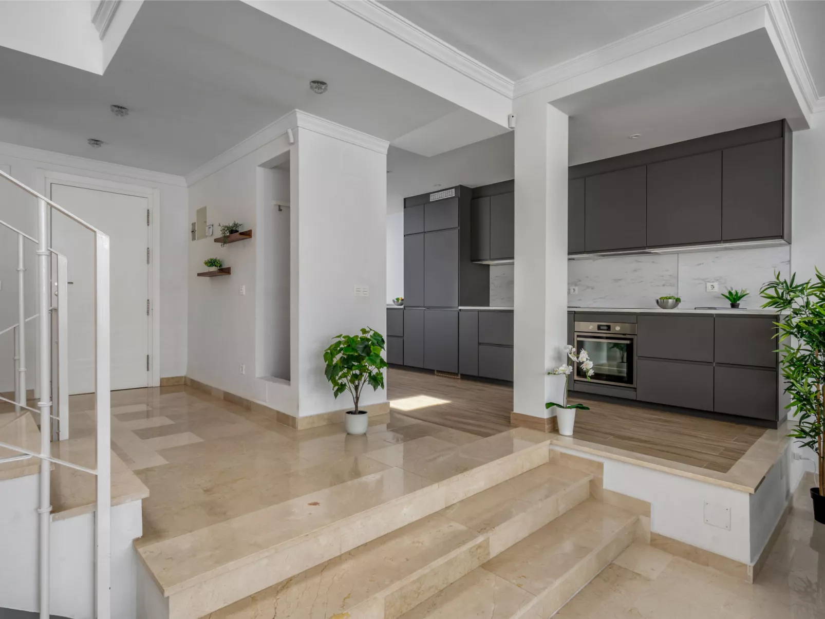 Ivy green golf view-Inside