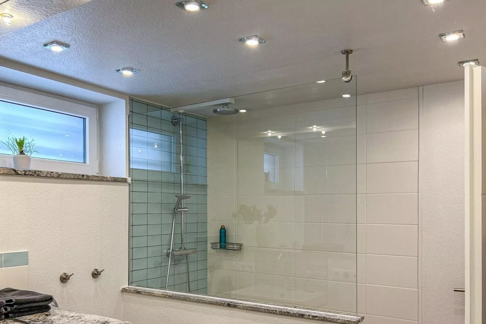 Am Höhlchen-Bathroom