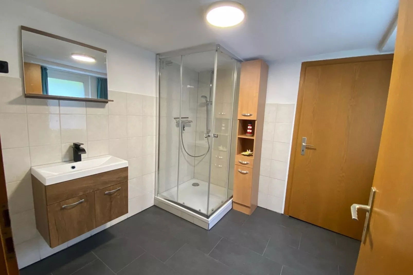 Marzell-Bathroom