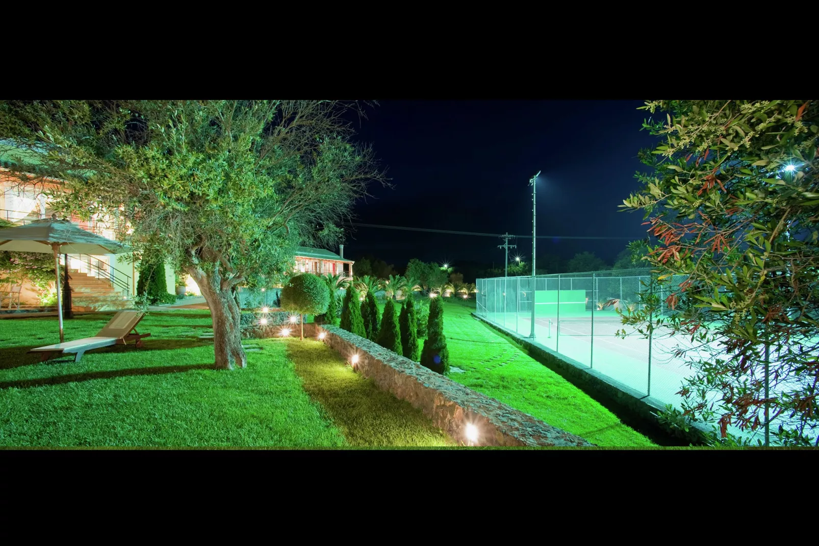 Villa Classic-Gardens summer