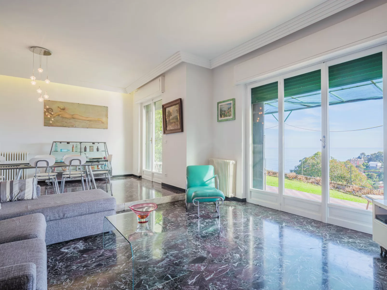 Villa Poc-Inside