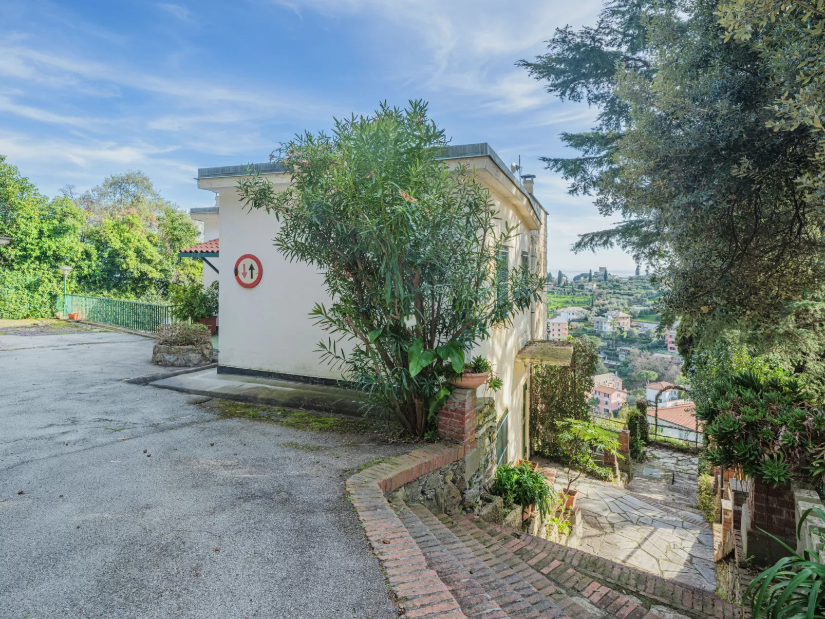 Villa Poc-Outside