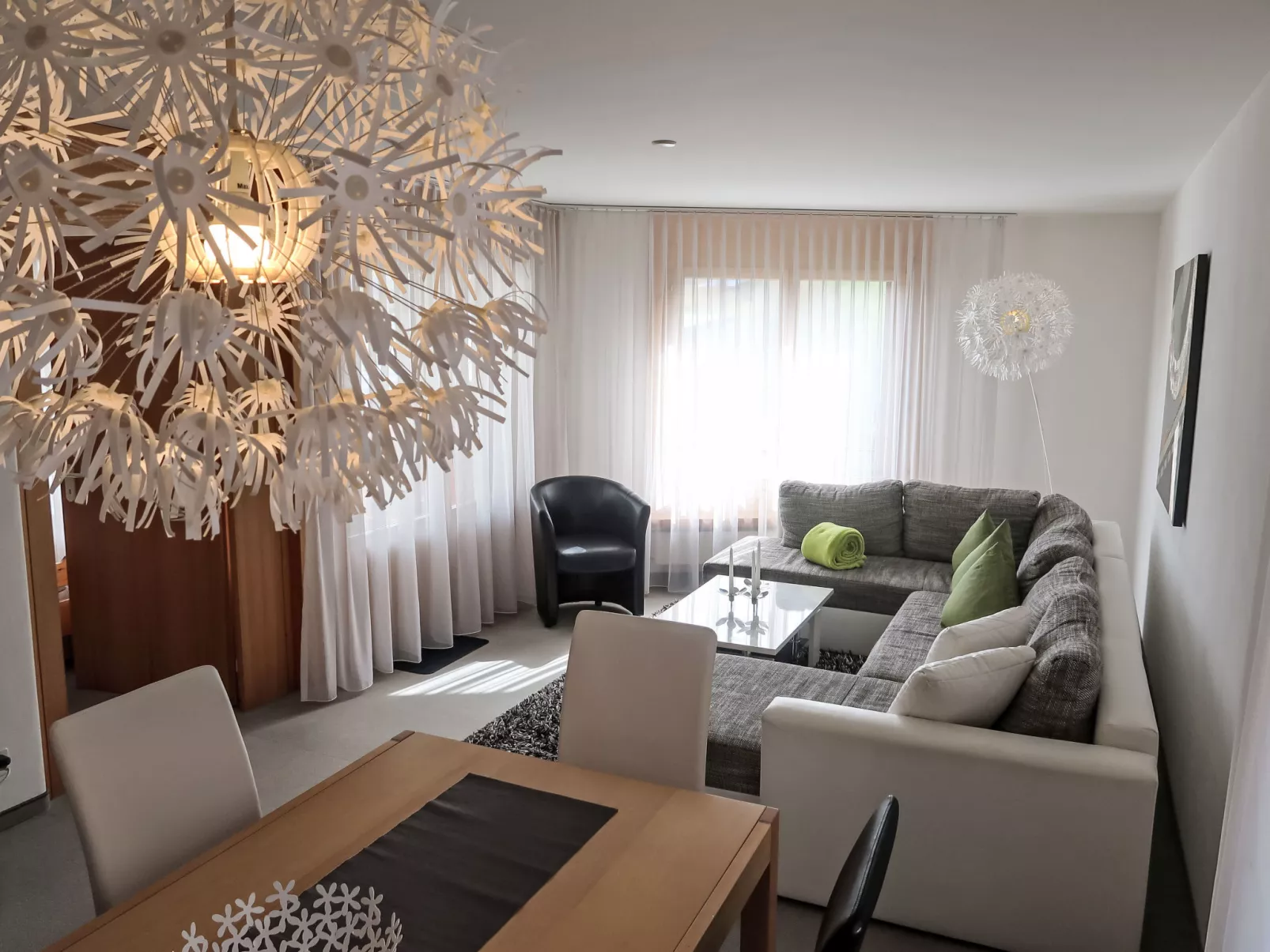 Apt D 045-Inside