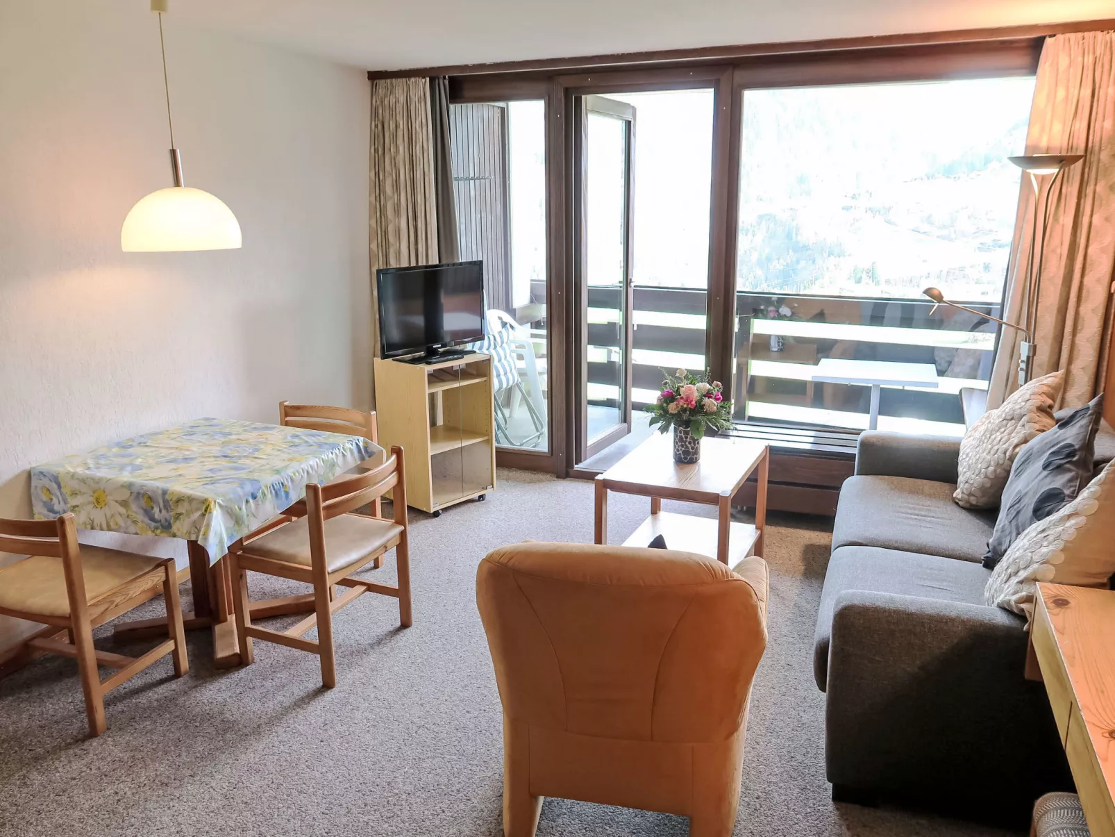 Apt B 093