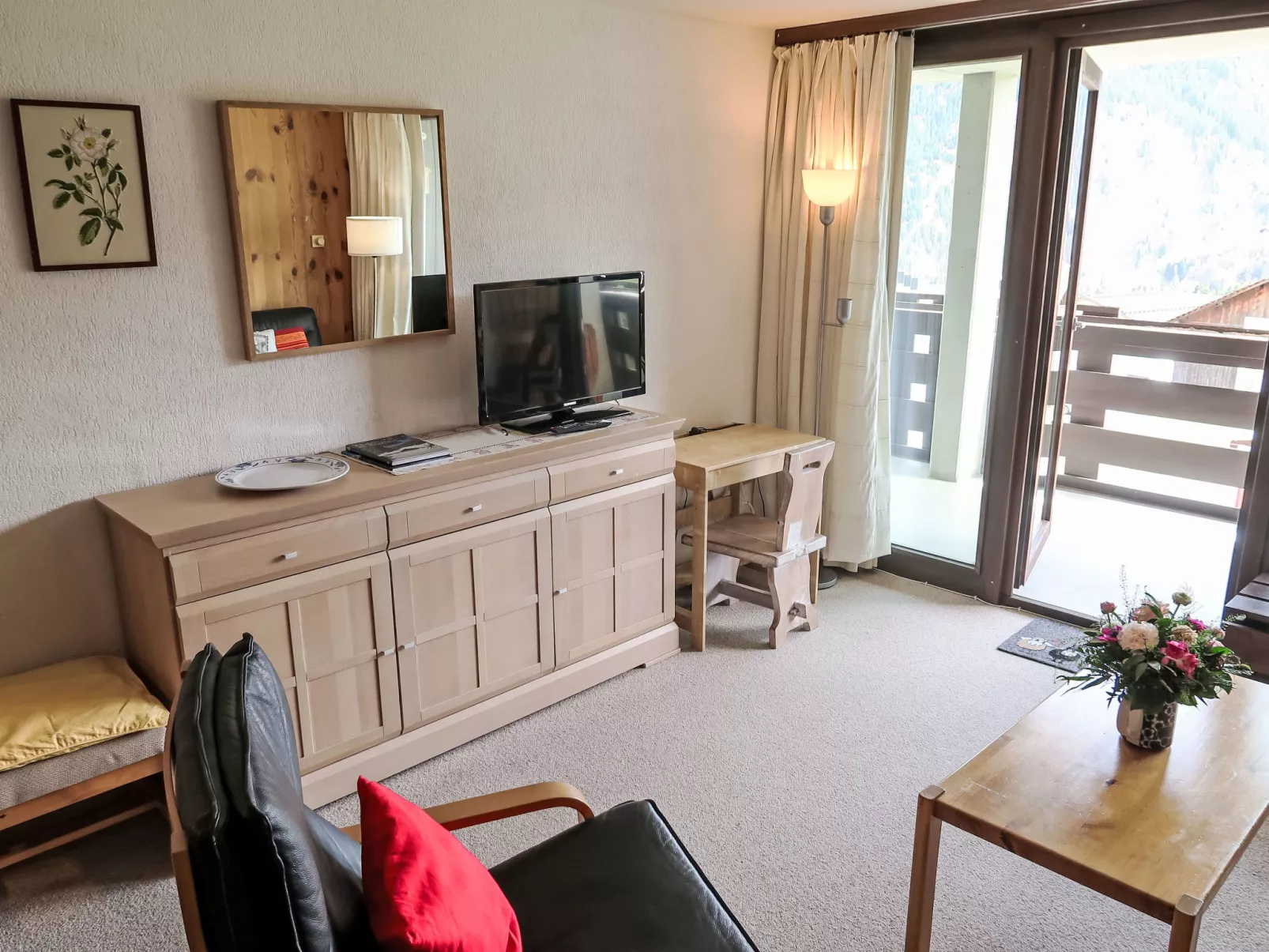 Apt C 033-Inside