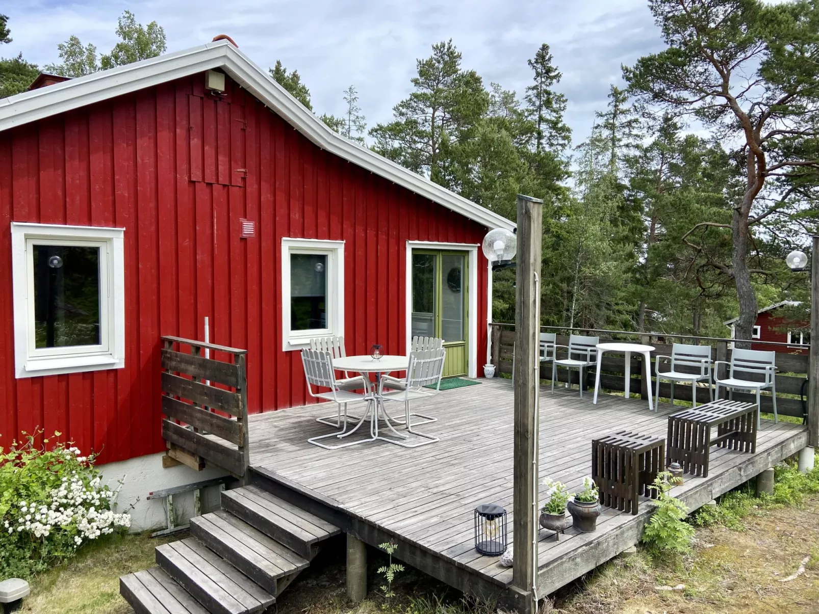 Smultronstället-Outside