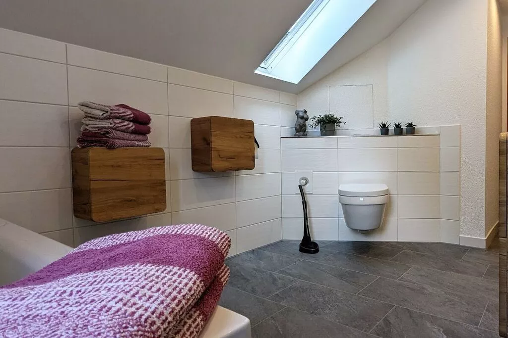 464620-Bathroom